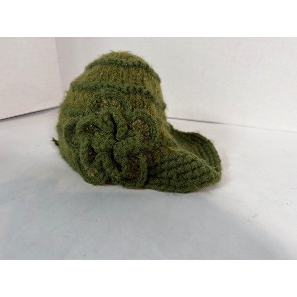 CeCe Accessories - Green Knit Beanie with Crochet Flower Detail Boho Winter Cap Olive Textured Hat